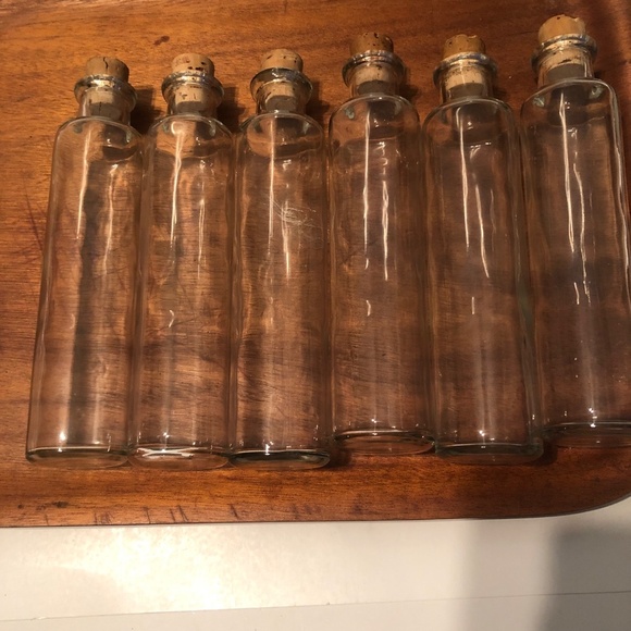 Six interesting spice bottles and holder to hang on your kitchen wall- new - Picture 3 of 8